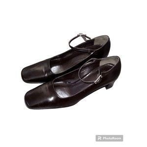 Coach vintage dark chocolate MaryJane style heels size 9.5 Made in Italy 90s/Y2K
